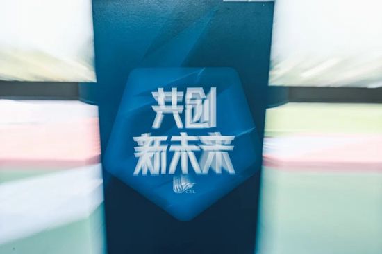 5月5日,片方在东京举行一场影迷见面会,包括女主角成海璃子在内,另外4名新生代美少女山下理绪、樱庭奈奈美、高畑充希、小岛藤子悉数亮相。