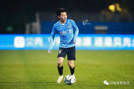 近日，导演柯汶利携演员谭卓、陈冲和陈志朋现身福州、泉州、杭州、苏州和南京五城路演，几位主 郎平纪录片《铁榔头》改为中国首映 导演陈冲官宣 2020-06-08 日前，导演陈冲在微博转发一篇关于“原定今夜线上首映的纪录片《铁榔头》，要和大家暂时‘失约’了”的文章，表示该片将由原定的全球首映改为中国首映。