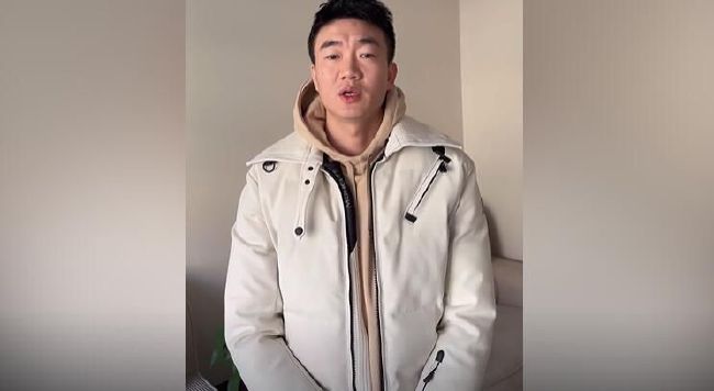 电影《戏台》剧照第二重戏台是影片中故事的主要场所——德祥大戏院。